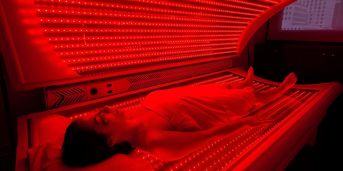 Возможности методов применения красного и ближнего красного света для противодействия сенесценту клеток с целью их реювентализации* и реювенилизации — омоложения на общеорганизменном уровне